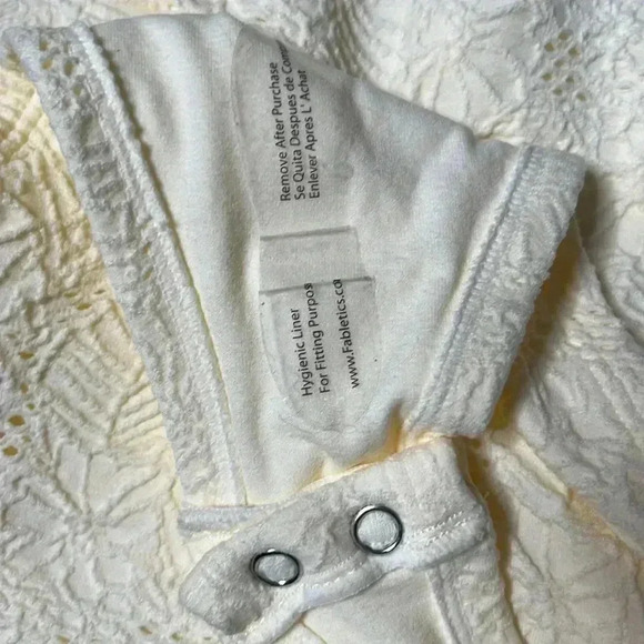 Fabletics Seamless Lace Floral Bodysuit Size L - Picture 7 of 11